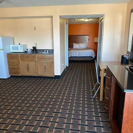 Stay Inn By Oyo Near I 80 Lincoln West Exterior foto
